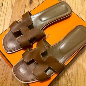 Hermes Oran Color Gold